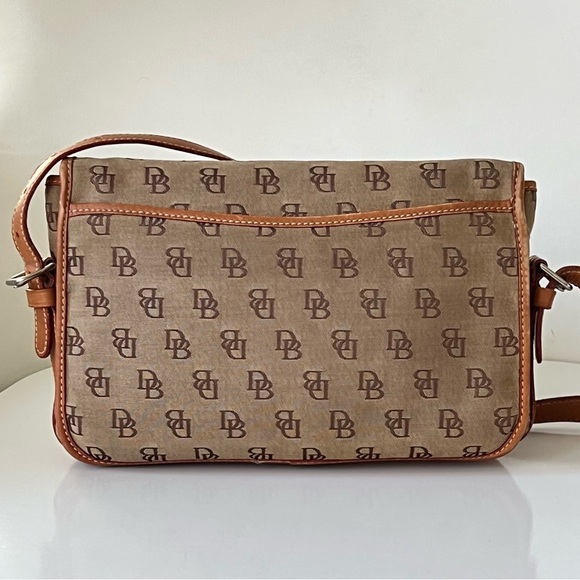 Dooney & Bourke monogram logo canvas and leather crossbody bag - Picture 5 of 15